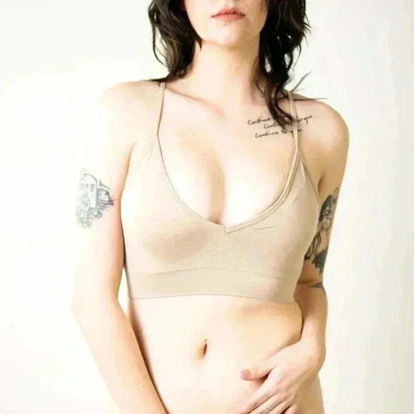 Secret Treasures Nude Sports Bra - M - Picture 5 of 6